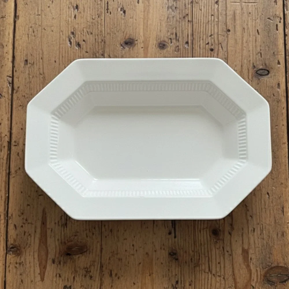 INDEPENDENCE IRONSTONE Vintage White Farmhouse Vegetable Serving Dish 9” x 6”